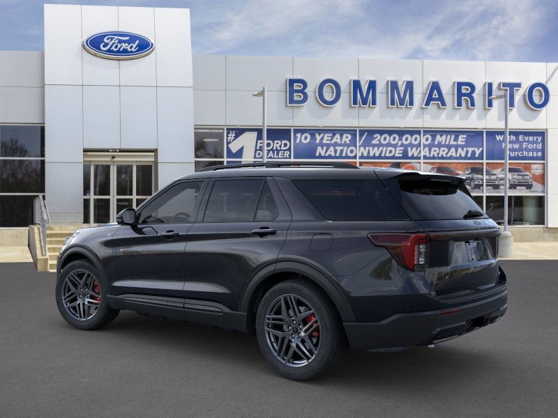 Ford Explorer Vehicle Image 04