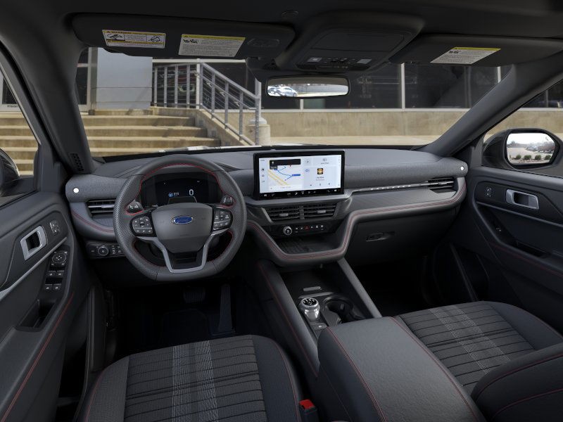 Ford Explorer Vehicle Image 09