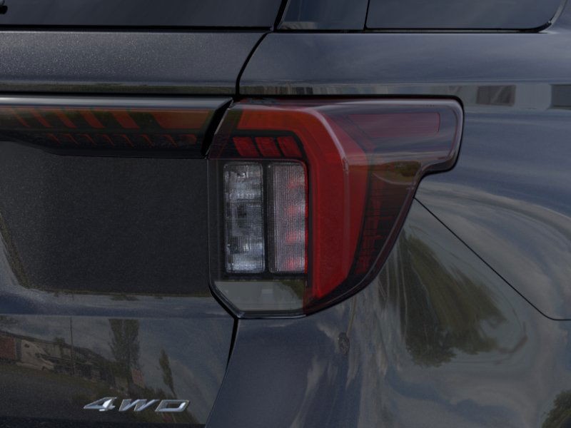 Ford Explorer Vehicle Image 21