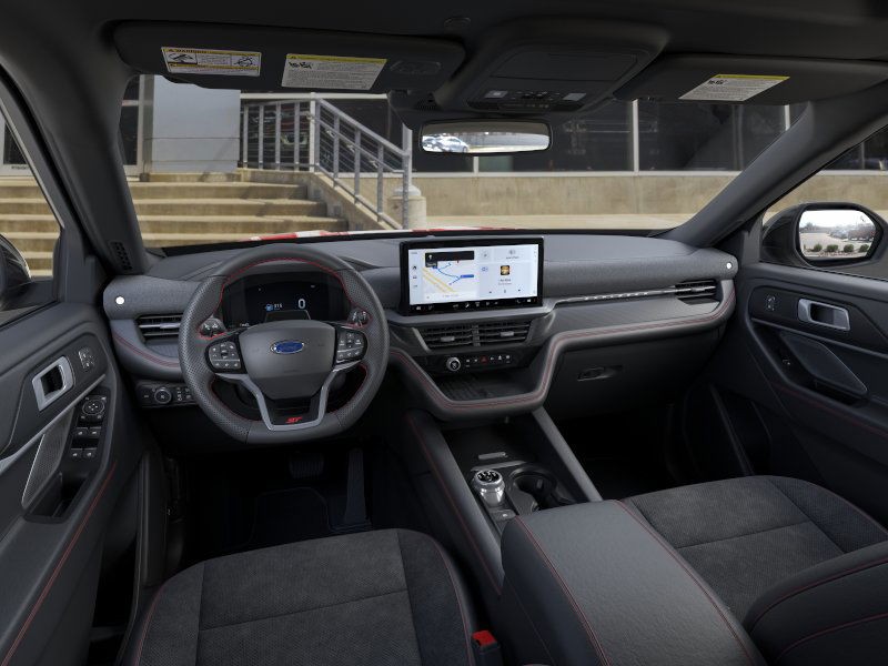 Ford Explorer Vehicle Image 09