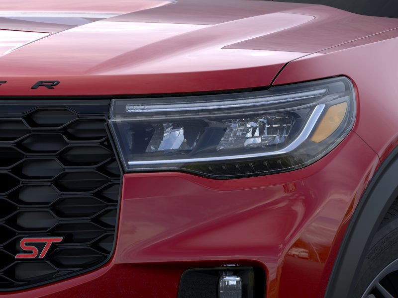 Ford Explorer Vehicle Image 18