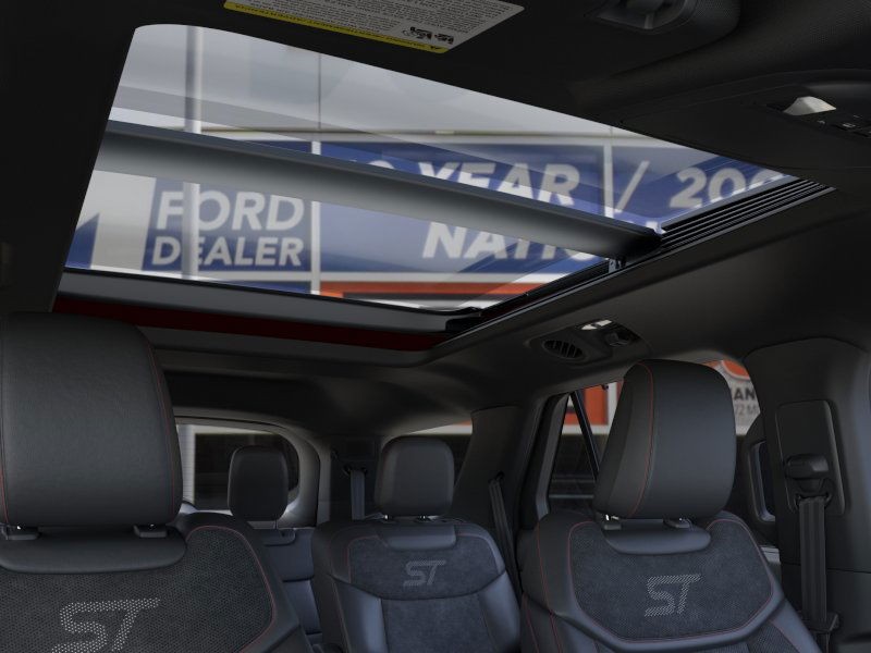 Ford Explorer Vehicle Image 22