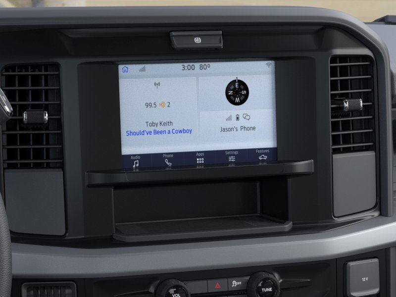Ford Super Duty F-350 DRW Vehicle Image 14
