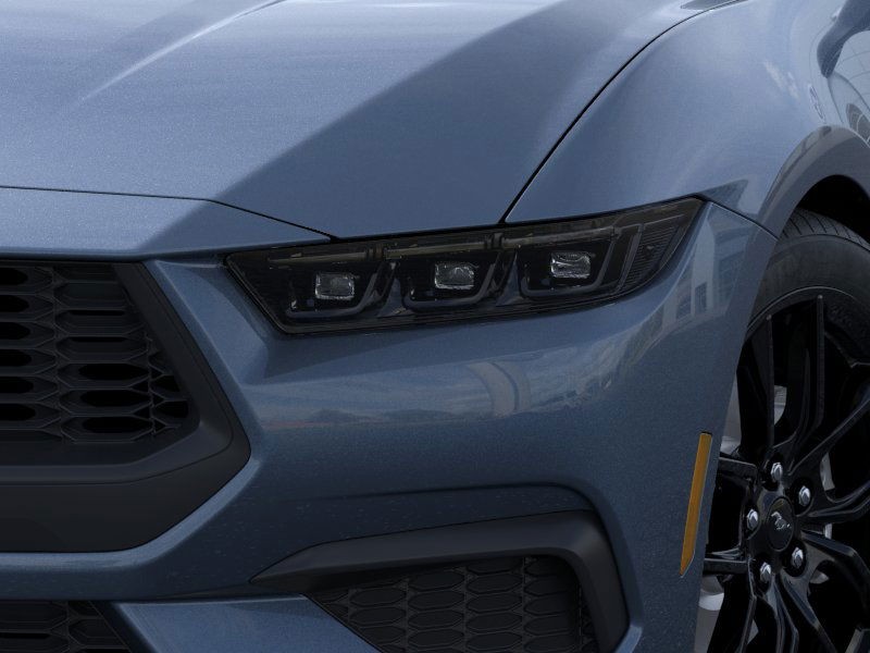 Ford Mustang Vehicle Image 18