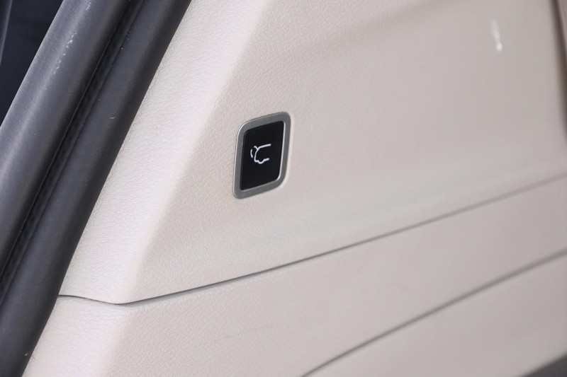 Chrysler Voyager Vehicle Image 08