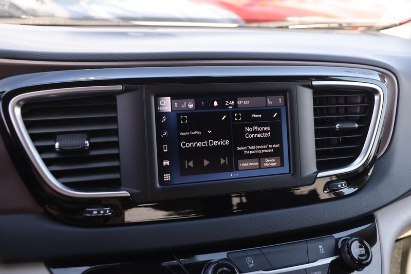 Chrysler Voyager Vehicle Image 17