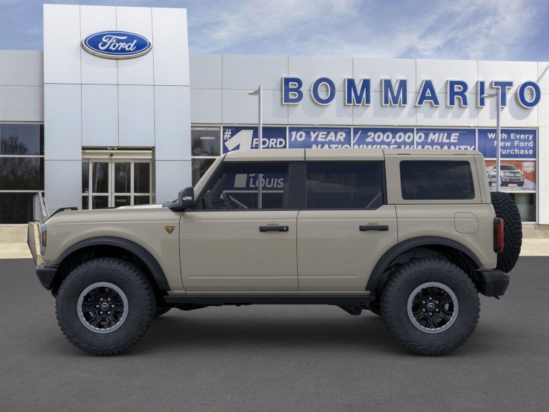 Ford Bronco Vehicle Image 03