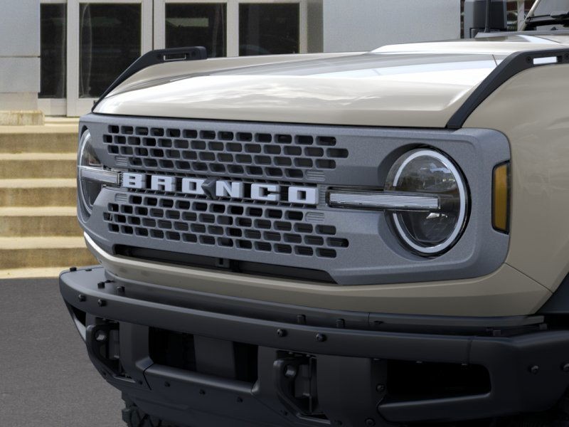 Ford Bronco Vehicle Image 19