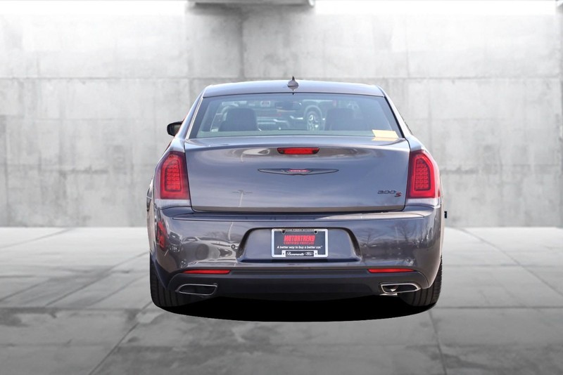 Chrysler 300 Vehicle Image 06
