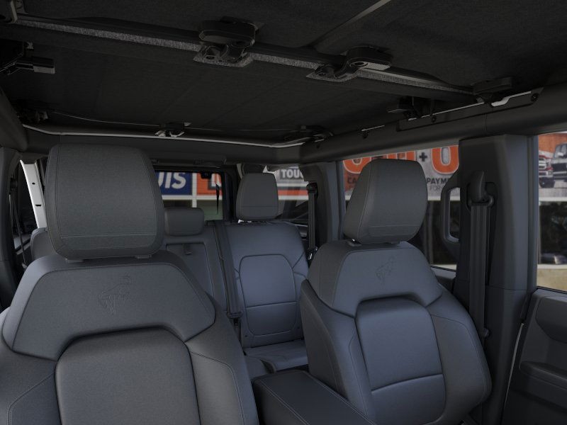 Ford Bronco Vehicle Image 12