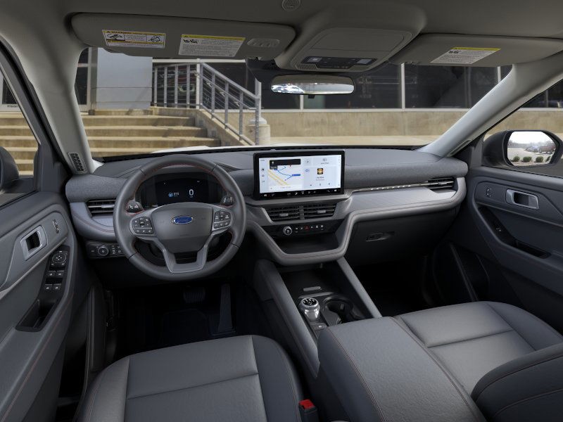 Ford Explorer Vehicle Image 09