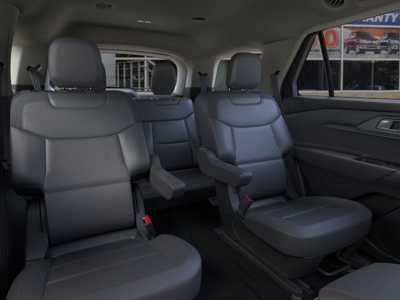 Ford Explorer Vehicle Image 11