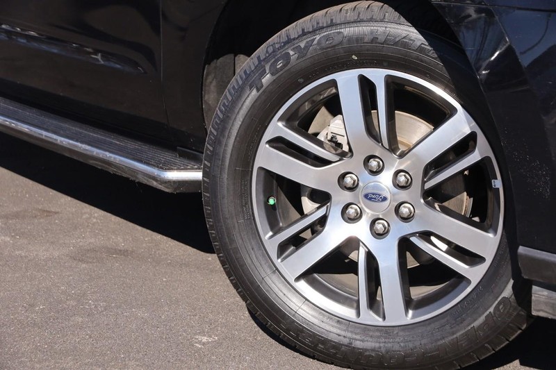 Ford Expedition Max Vehicle Image 03