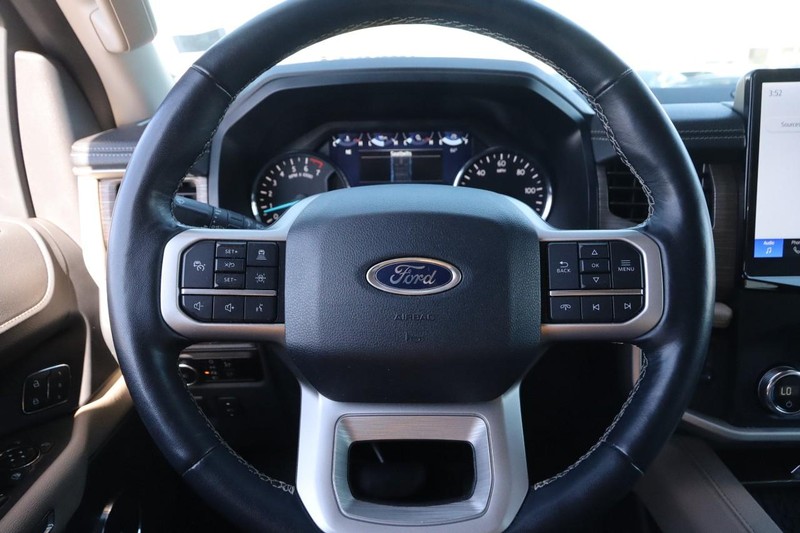 Ford Expedition Max Vehicle Image 14