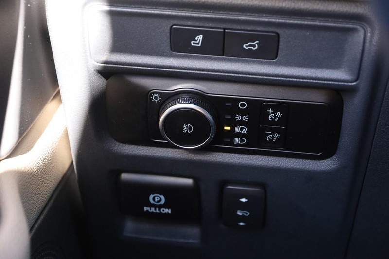Ford Expedition Max Vehicle Image 24