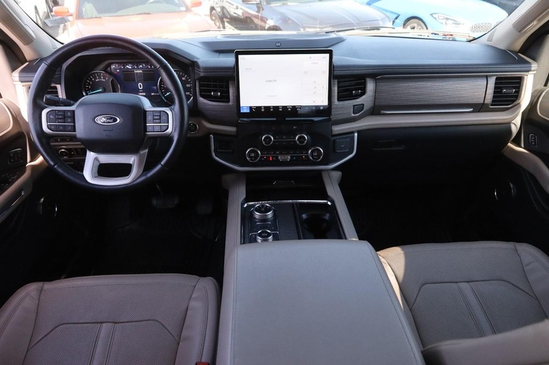 Ford Expedition Max Vehicle Image 25