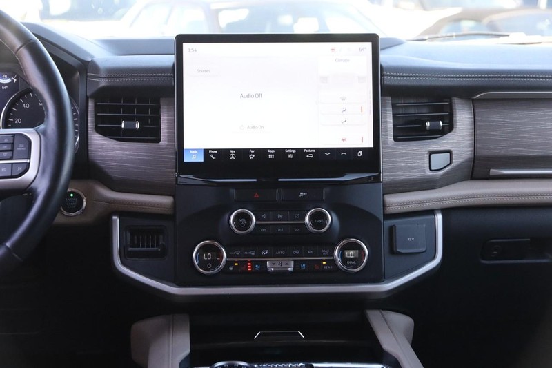 Ford Expedition Max Vehicle Image 28