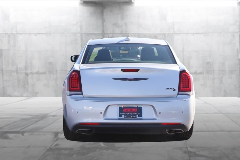 Chrysler 300 Vehicle Image 06