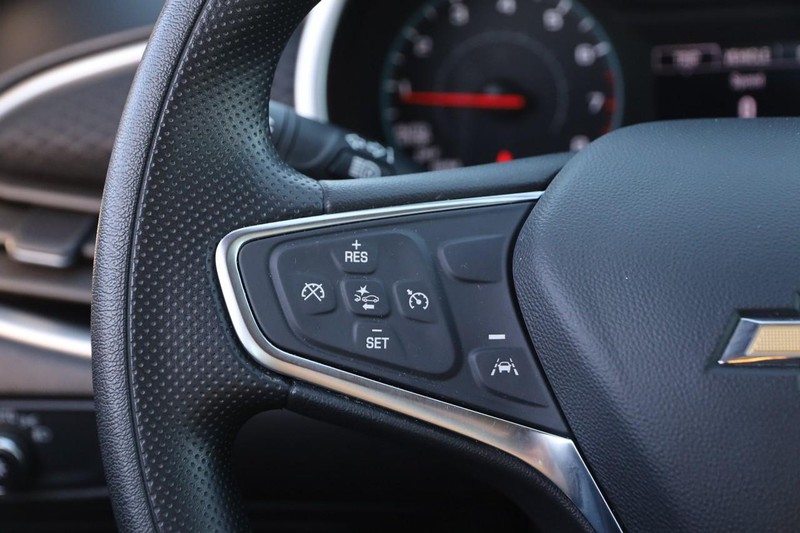 Chevrolet Malibu Vehicle Image 11
