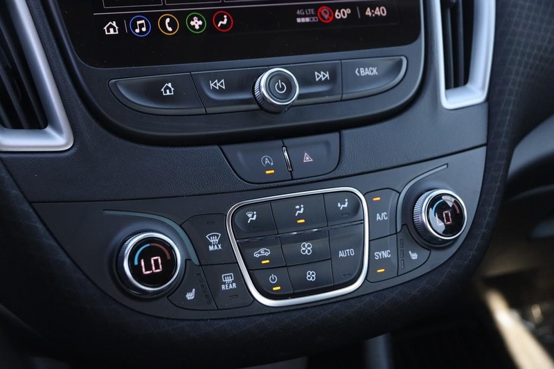 Chevrolet Malibu Vehicle Image 17