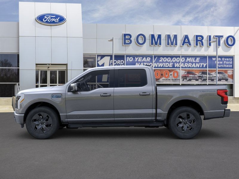 Ford F-150 Lightning Vehicle Image 03