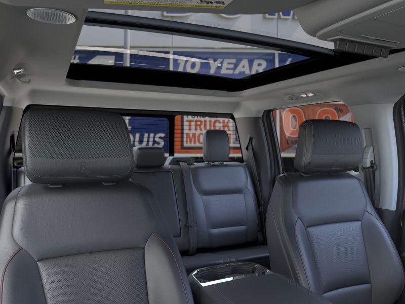 Ford Super Duty F-250 SRW Vehicle Image 22