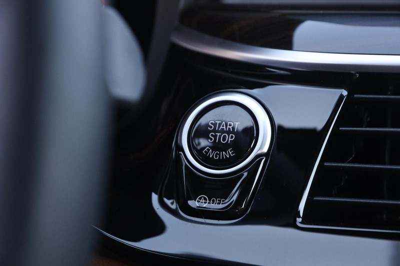 BMW 5 Series Vehicle Image 15