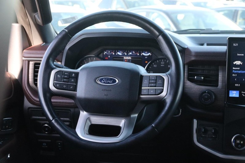 Ford Expedition Max Vehicle Image 27