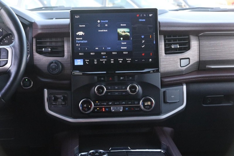 Ford Expedition Max Vehicle Image 28