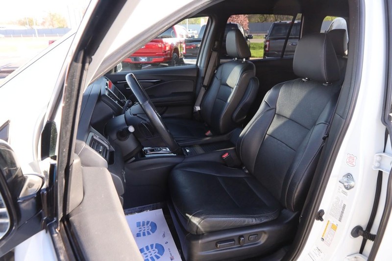 Honda Passport Vehicle Image 10