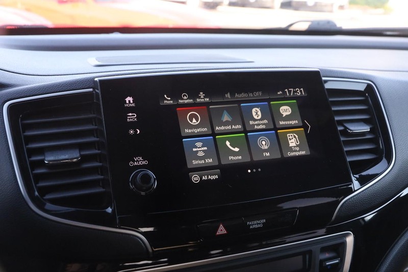 Honda Passport Vehicle Image 17