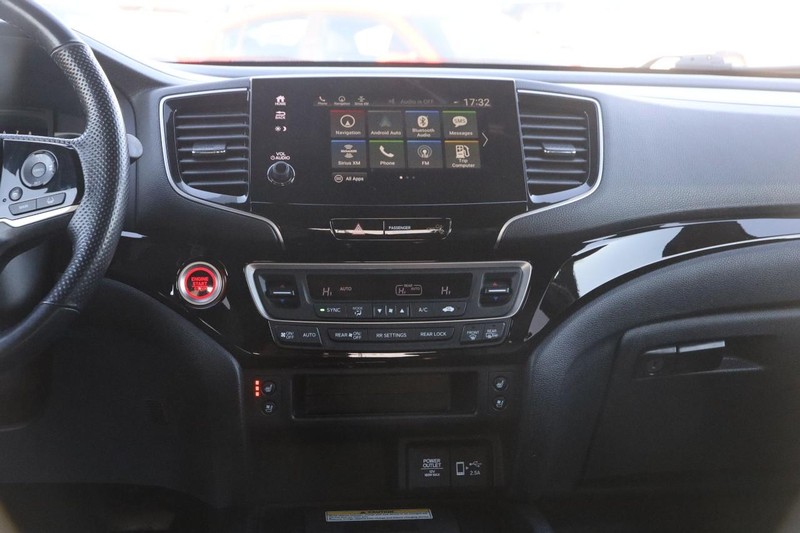 Honda Passport Vehicle Image 26