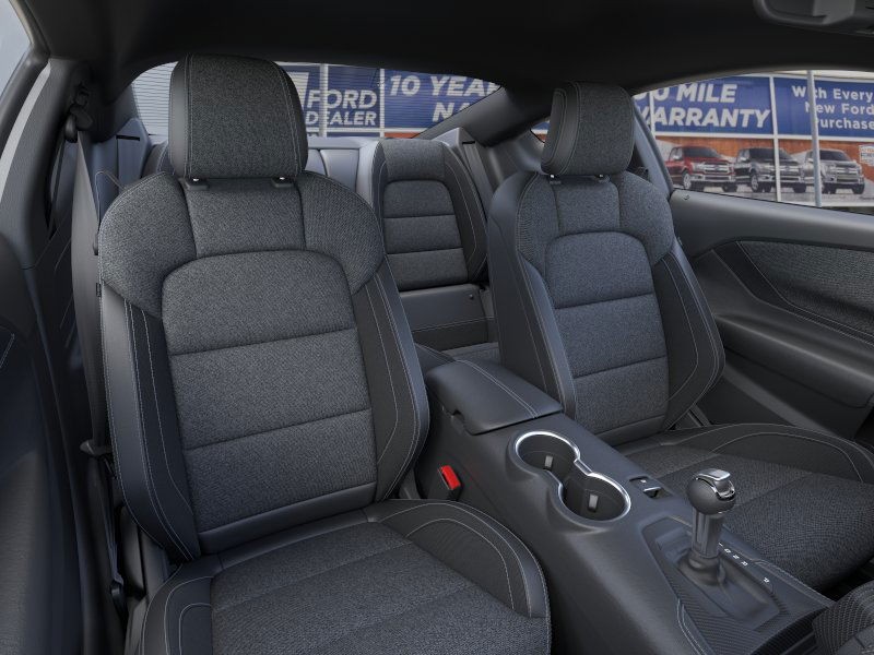 Ford Mustang Vehicle Image 10