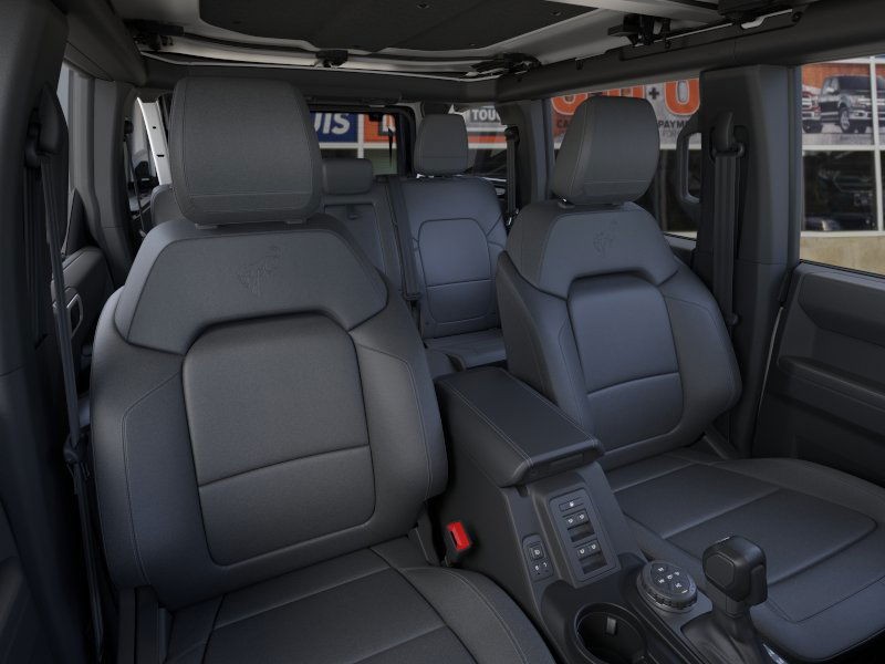 Ford Bronco Vehicle Image 10
