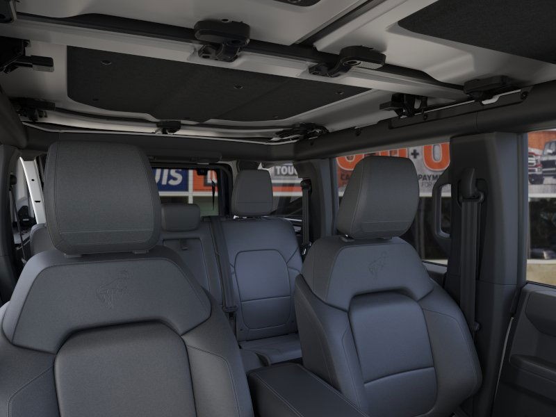 Ford Bronco Vehicle Image 12