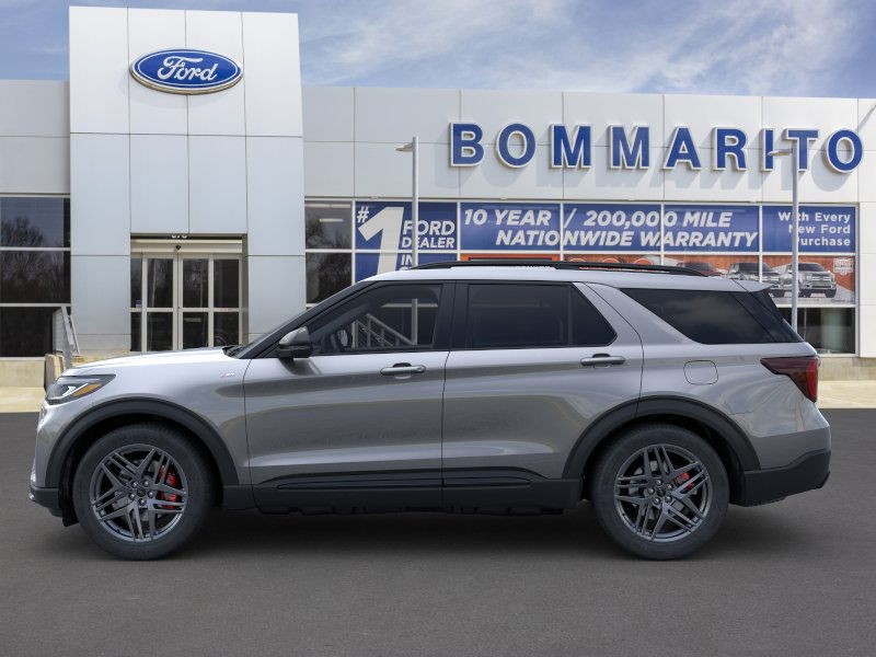 Ford Explorer Vehicle Image 03