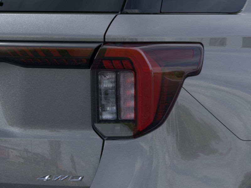 Ford Explorer Vehicle Image 21