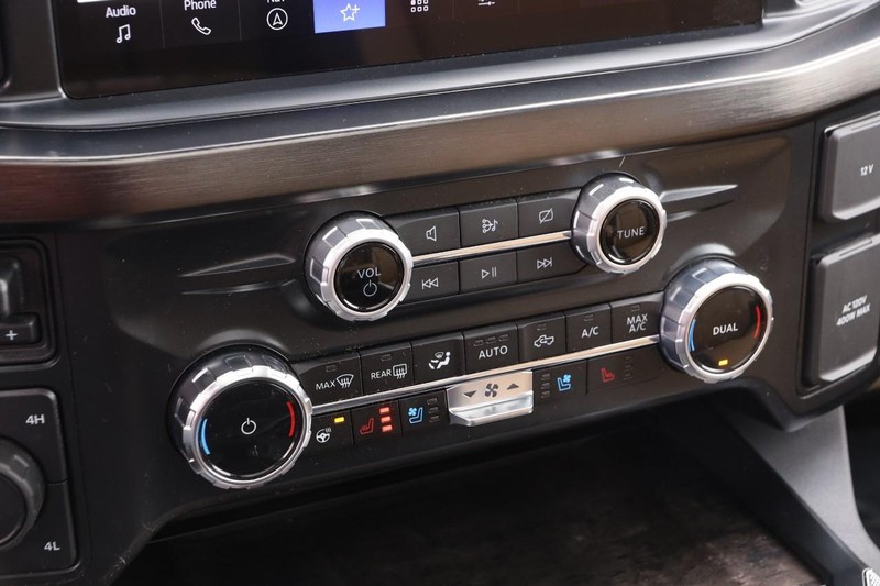 Ford Super Duty F-250 SRW Vehicle Image 17
