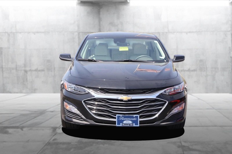 Chevrolet Malibu Vehicle Image 04