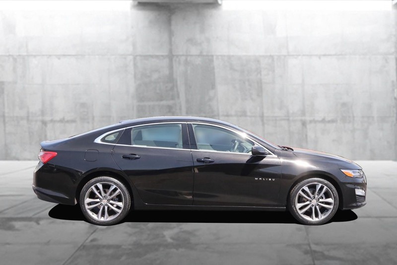 Chevrolet Malibu Vehicle Image 05