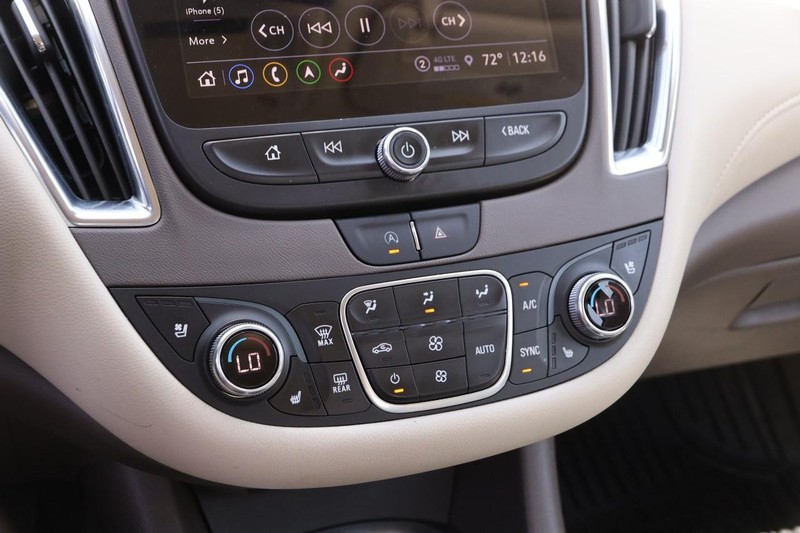 Chevrolet Malibu Vehicle Image 16