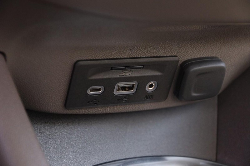 Chevrolet Malibu Vehicle Image 17