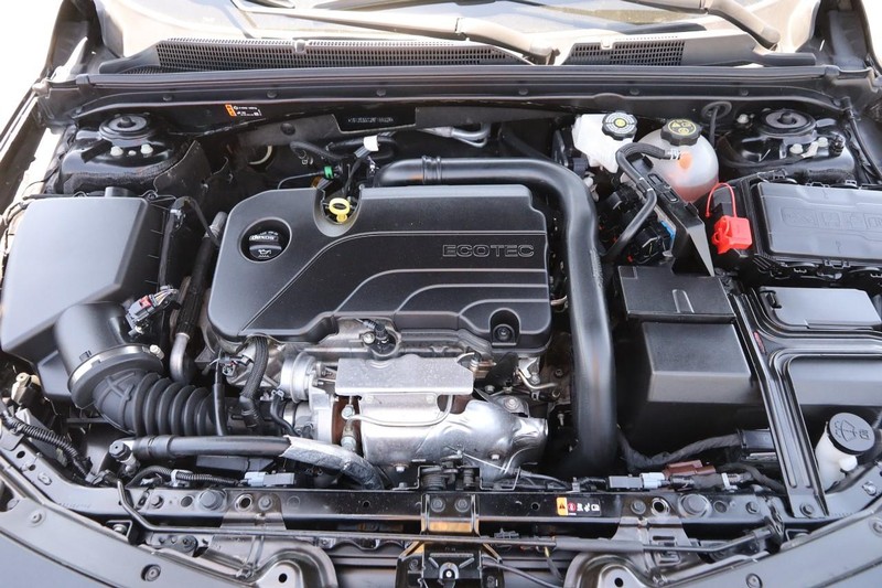 Chevrolet Malibu Vehicle Image 24