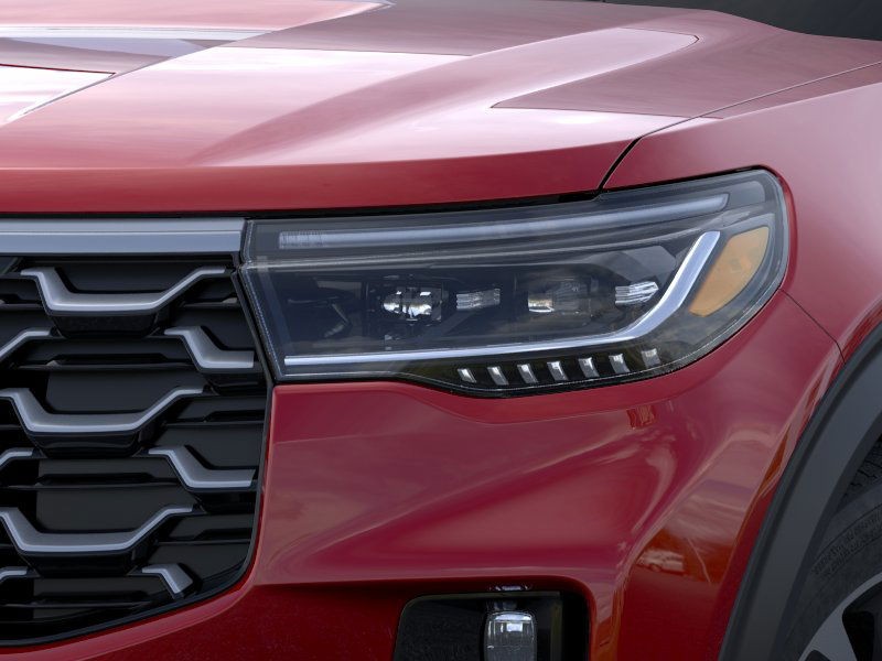Ford Explorer Vehicle Image 18
