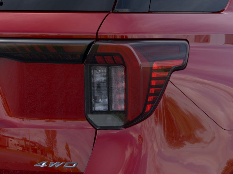 Ford Explorer Vehicle Image 21