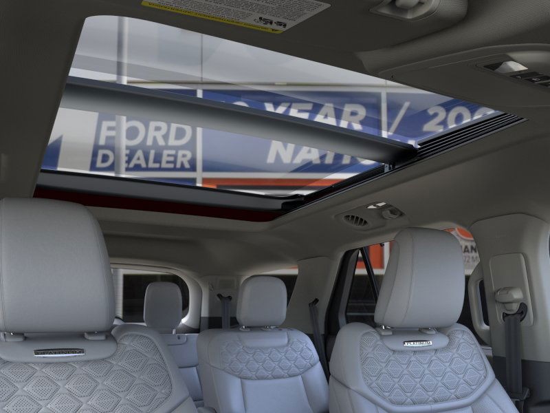 Ford Explorer Vehicle Image 22