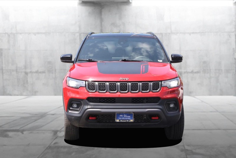 Jeep Compass Vehicle Image 04