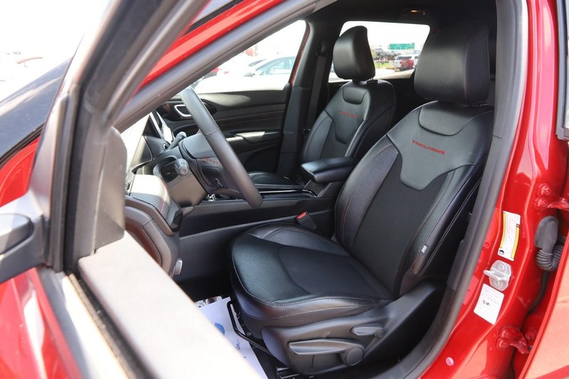 Jeep Compass Vehicle Image 08