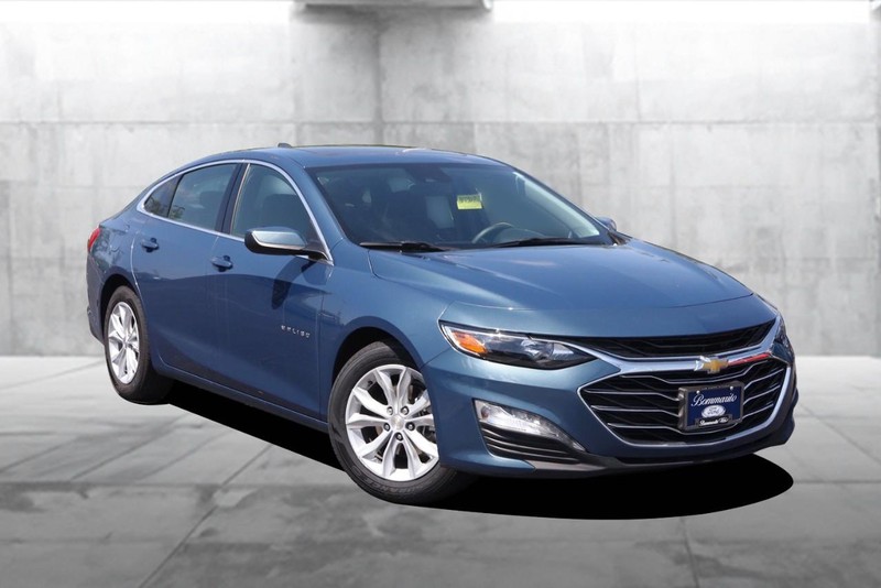 Chevrolet Malibu Vehicle Image 02