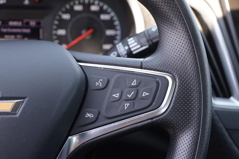 Chevrolet Malibu Vehicle Image 13